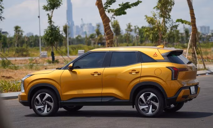 Mẫu Xforce bản Premium lăn bánh tại TP HCM. Ảnh: Phạm Trung