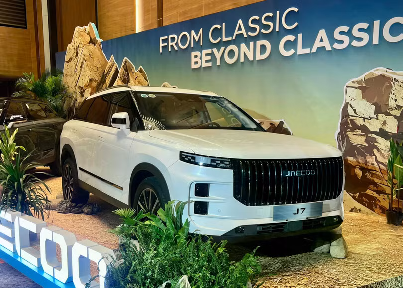 Omoda C5 và Jaecoo J7 đều đang được giảm hàng chục triệu đồng trong tháng 6. Ảnh: Vĩnh Phúc, Đan Thanh.