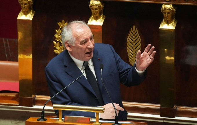 Thủ tướng Pháp Francois Bayrou phát biểu trước quốc hội ngày 8/9. Ảnh: AP Thủ tướng Pháp Francois Bayrou phát biểu trước quốc hội ngày 8/9. Ảnh: AP