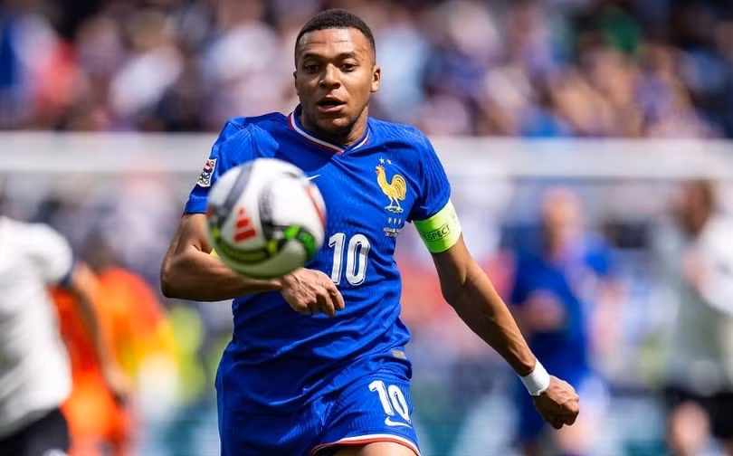 Mbappe cùng đồng đội gỡ gạc thể diện sau trận thua Tây Ban Nha ở bán kết.