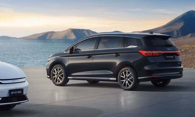 BYD-M6-vnexpress-1-1905-172603-3444-9677-1726039270.jpg