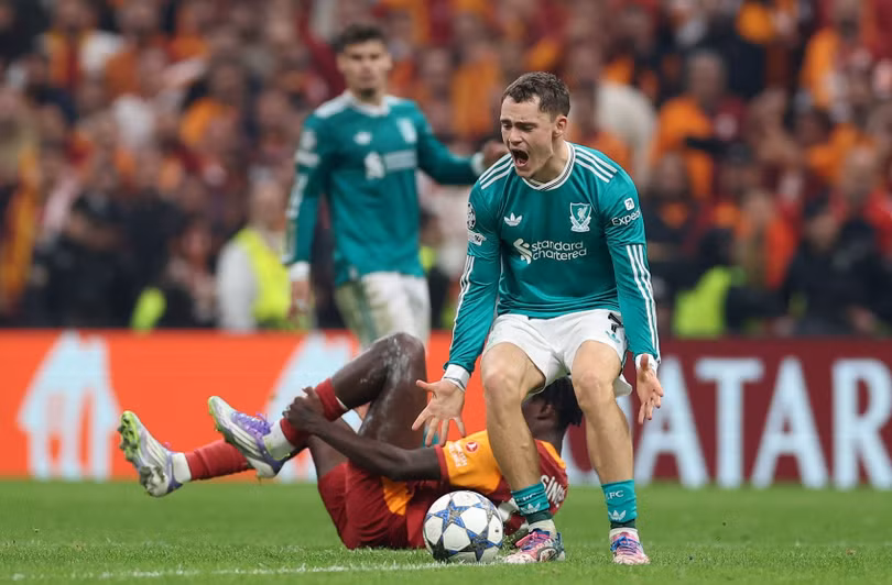 Dàn sao đắt giá của Liverpool có ngày thi đấu nhạt nhòa.