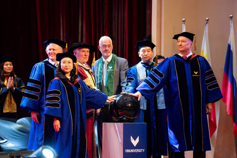 VinUni là điểm đến thu hút các giảng viên tài năng và nhiệt huyết từ nhiều đại học danh tiếng trên thế giới. anh-2-7.jpg