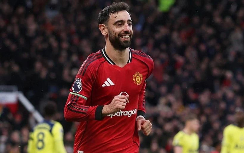 MU chấm dứt chuỗi trận không thắng trước Tottenham.