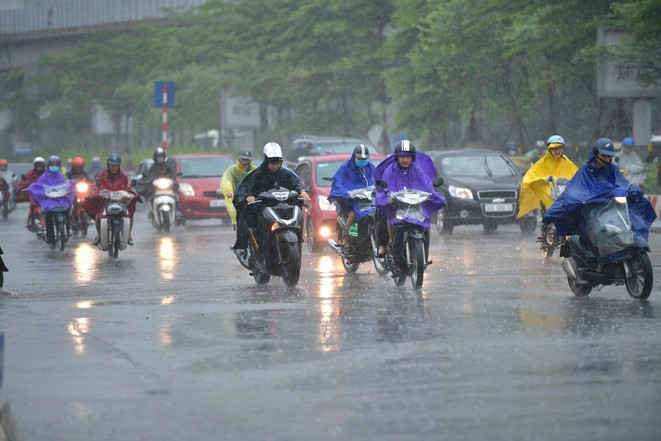 Khu vực Đông Bắc Bộ có mưa rào và dông rải rác. Khu vực Đông Bắc Bộ có mưa rào và dông rải rác.