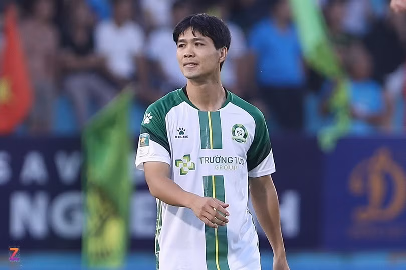 Công Phượng không được gọi lên tuyển dù ghi 4 bàn ở hạng Nhất. Ảnh: Bảo Ngọc.