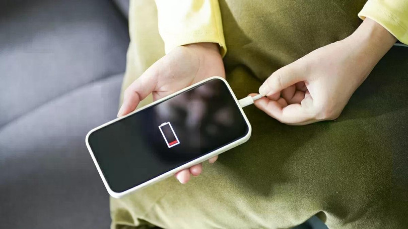 Cách sửa lỗi pin điện thoại bị tụt nhanh khi không sử dụng .