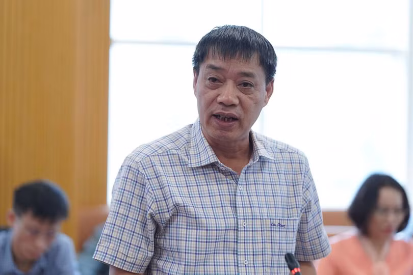 Ông Hoàng Đức Cường, Phó Cục trưởng Cục Khí tượng thủy văn chia sẻ tại họp báo.