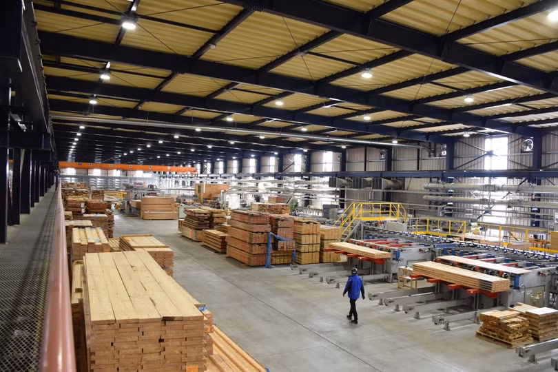 Toàn cảnh Trung tâm sản xuất gỗ dán tiên tiến FLAM. Ảnh: Nguyễn Tuyến – Pv TTXVN tại Nhật Bản