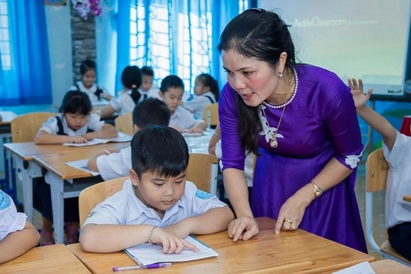 Lương giáo viên được kỳ vọng sẽ tăng khi Luật Nhà giáo có hiệu lực (Ảnh minh họa: Hoài Nam). 860228e7-5eff-41ec-9fd0-8ef276d78abf.jpg