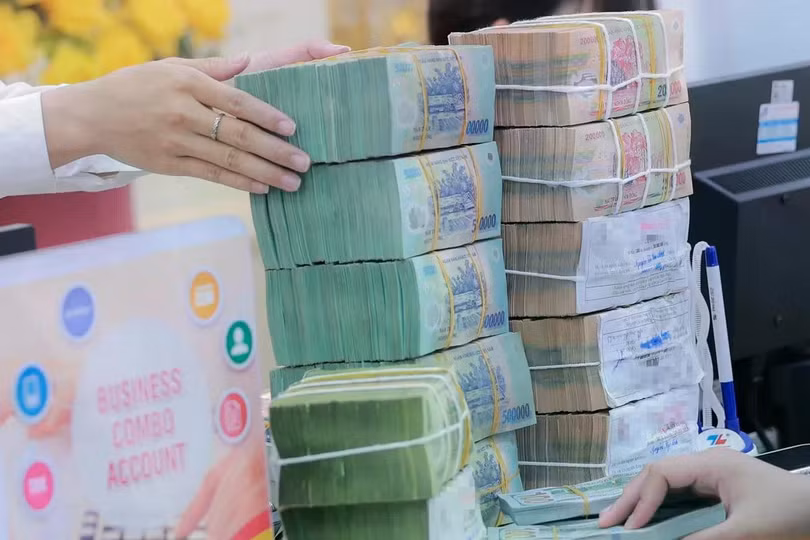 Thủ tướng yêu cầu đẩy mạnh cho vay ngắn hạn để hỗ trợ các doanh nghiệp bị ảnh hưởng do chính sách thuế quan