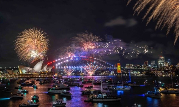 Pháo hoa mừng năm mới tại Sydney, Australia. Ảnh: Sydney Morning Herald