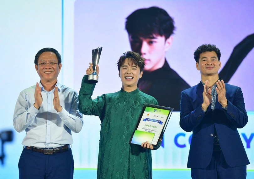 &quot;Nhà sáng tạo đột phá&quot; gọi tên TikToker Con Cò Đây. Ảnh: Quỳnh Trần