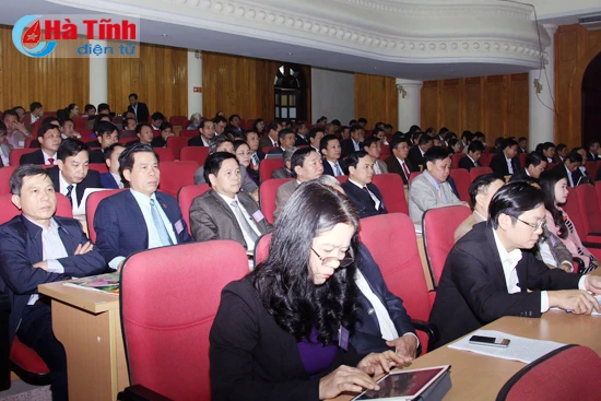 dai bieu hdnd tinh thao luan tai hoi truong ve kt xh cac bao cao de an to trinh du thao nghi quyet