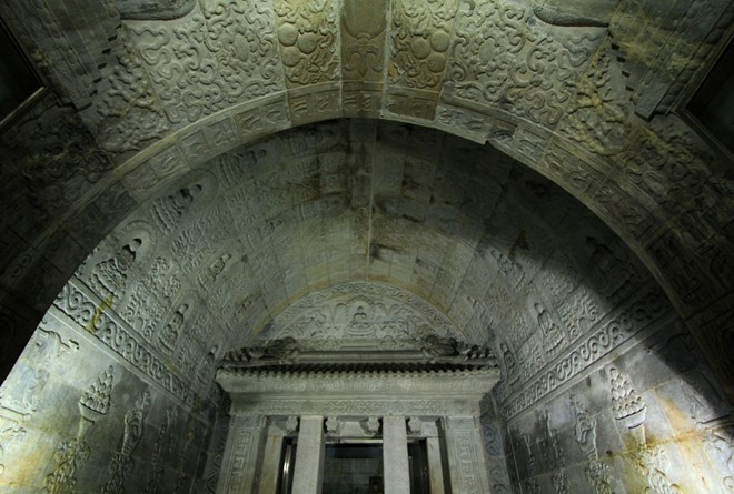 Đây là khu lăng mộ lớn và được bảo tồn tốt nhất tại Trung Quốc, trang trí vô cùng cầu kỳ với những nét điêu khắc trạm trổ tinh xảo, sống động. Ảnh: Panoramio. dia dao cu chi vao top diem du lich ngam an tuong