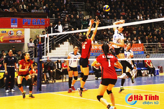 ngan hang cong thuong doat cup vo dich bong chuyen nu pv gas 2016
