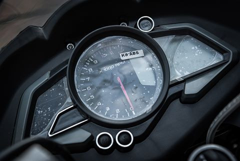 doi thu cua ktm rc200 gia hon 80 trieu dong