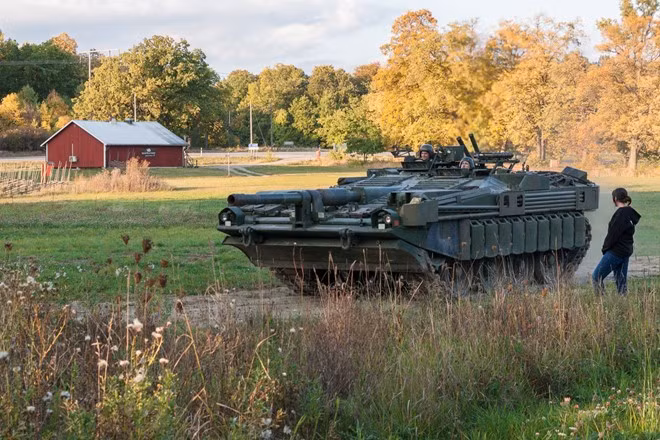 xe tang khong thap phao ky la cua thuy dien