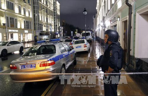 nga chan dung am muu tan cong moskva cua is