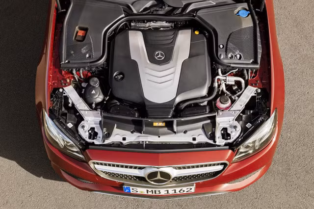 mercedes benz chinh thuc gioi thieu e class coupe moi