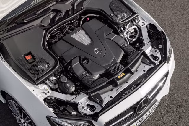 mercedes benz chinh thuc gioi thieu e class coupe moi