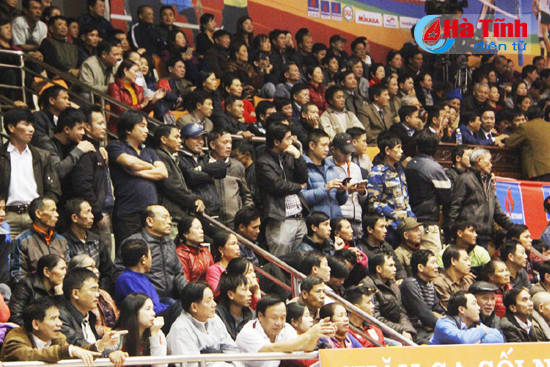 ngan hang cong thuong doat cup vo dich bong chuyen nu pv gas 2016