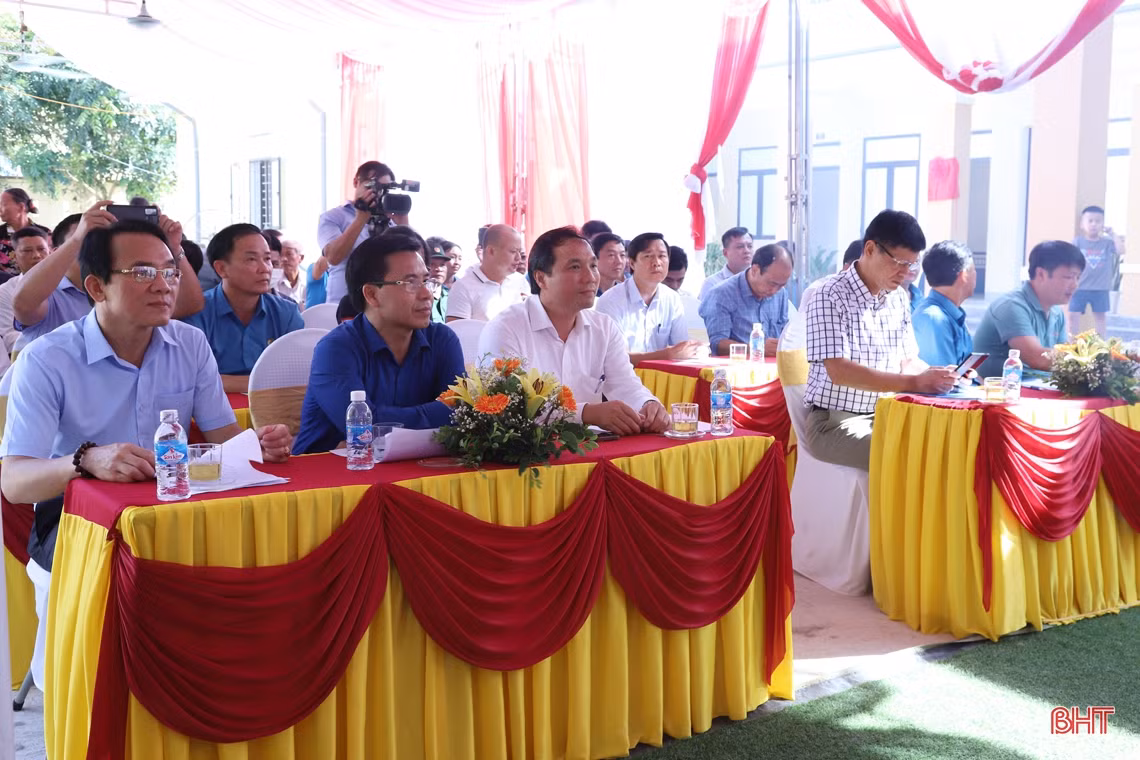 Khánh thành nhà nội trú cho cán bộ, đoàn viên xã miền núi Hương Khê