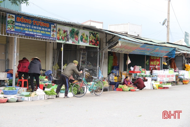 Nhiều người còn chủ quan khi đến nơi công cộng ở đô thị lớn thứ 2 Hà Tĩnh