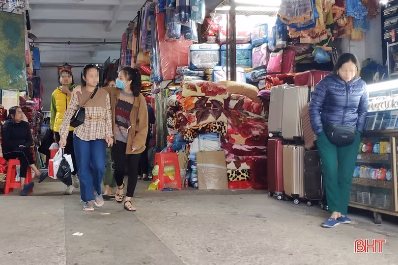 Người dân Hà Tĩnh vẫn lơ là, chủ quan phòng dịch Covid-19