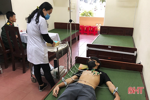 484 thanh niên Đức Thọ khám tuyển nghĩa vụ quân sự năm 2021