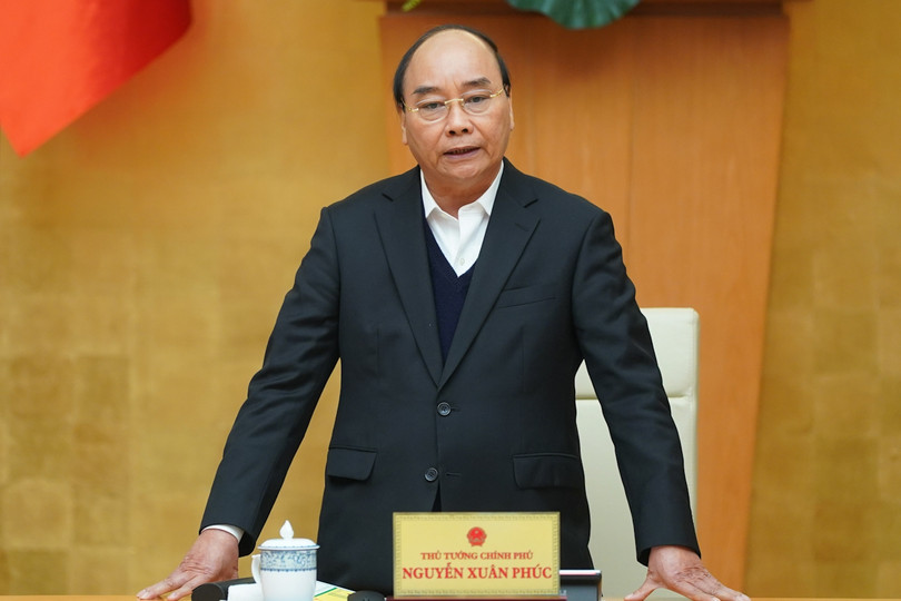 Thủ tướng Nguyễn Xuân Phúc: Tạm dừng các chuyến bay thương mại. Ảnh VGP/Quang Hiếu Thủ tướng Nguyễn Xuân Phúc: Tạm dừng các chuyến bay thương mại từ nước ngoài