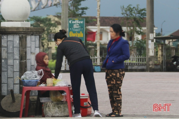 Nhiều người còn chủ quan khi đến nơi công cộng ở đô thị lớn thứ 2 Hà Tĩnh