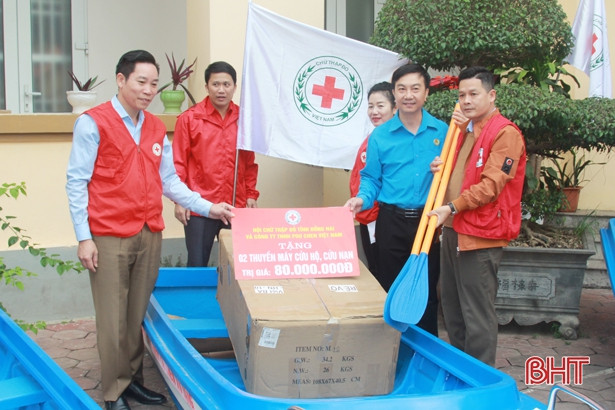 Đồng Nai hỗ trợ Hà Tĩnh gần 2 tỷ đồng khắc phục hậu quả lũ lụt