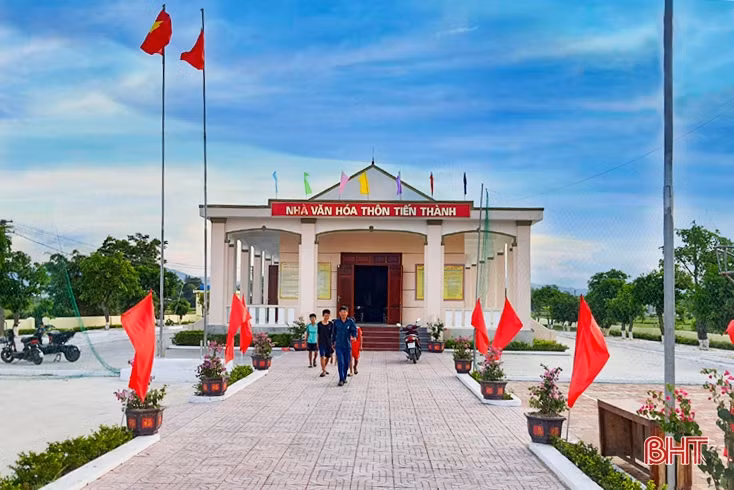 Cán bộ xã về làm lãnh đạo thôn, xây dựng các khu dân cư kiểu mẫu ở Kỳ Anh