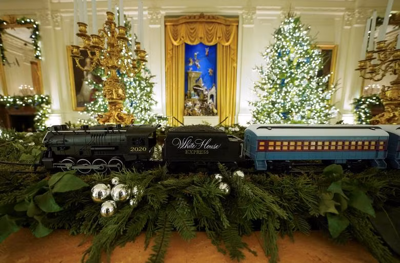 Nhà Trắng trang hoàng đón Giáng sinh cuối trong nhiệm kỳ của ông Trump