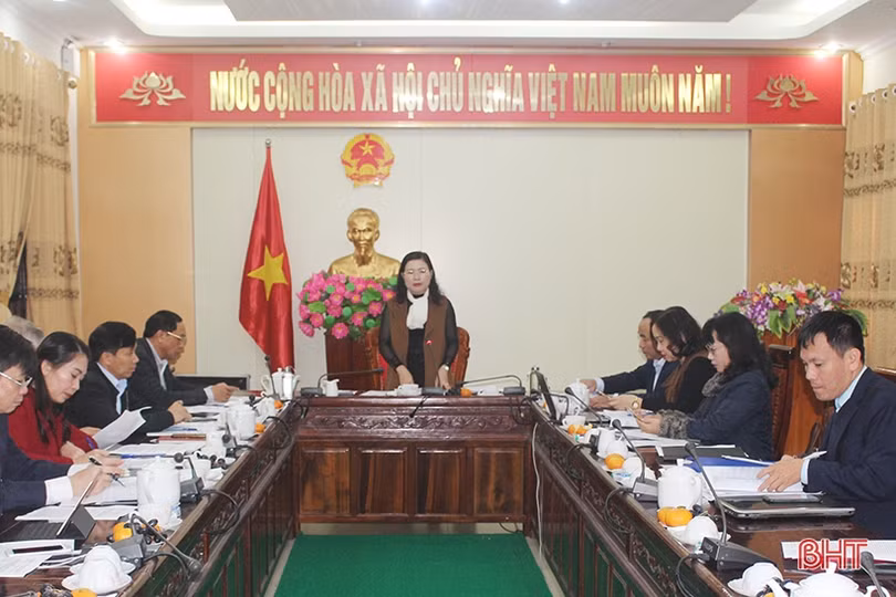 Thẩm tra nội dung các dự thảo nghị quyết trình Kỳ họp thứ 18, HĐND tỉnh