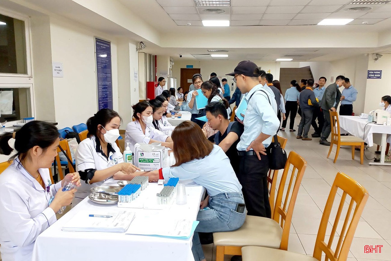 bqbht_br_trong-nhieu-nam-qua-hang-tram-doanh-nghiep-voi-hang-chuc-nghin-luot-lao-dong-da-duoc-bvdk-tx-ky-anh-kham-chua-benh-va-cham-soc-suc-khoe-dinh-ky-anh-tu-lieu-3.jpg