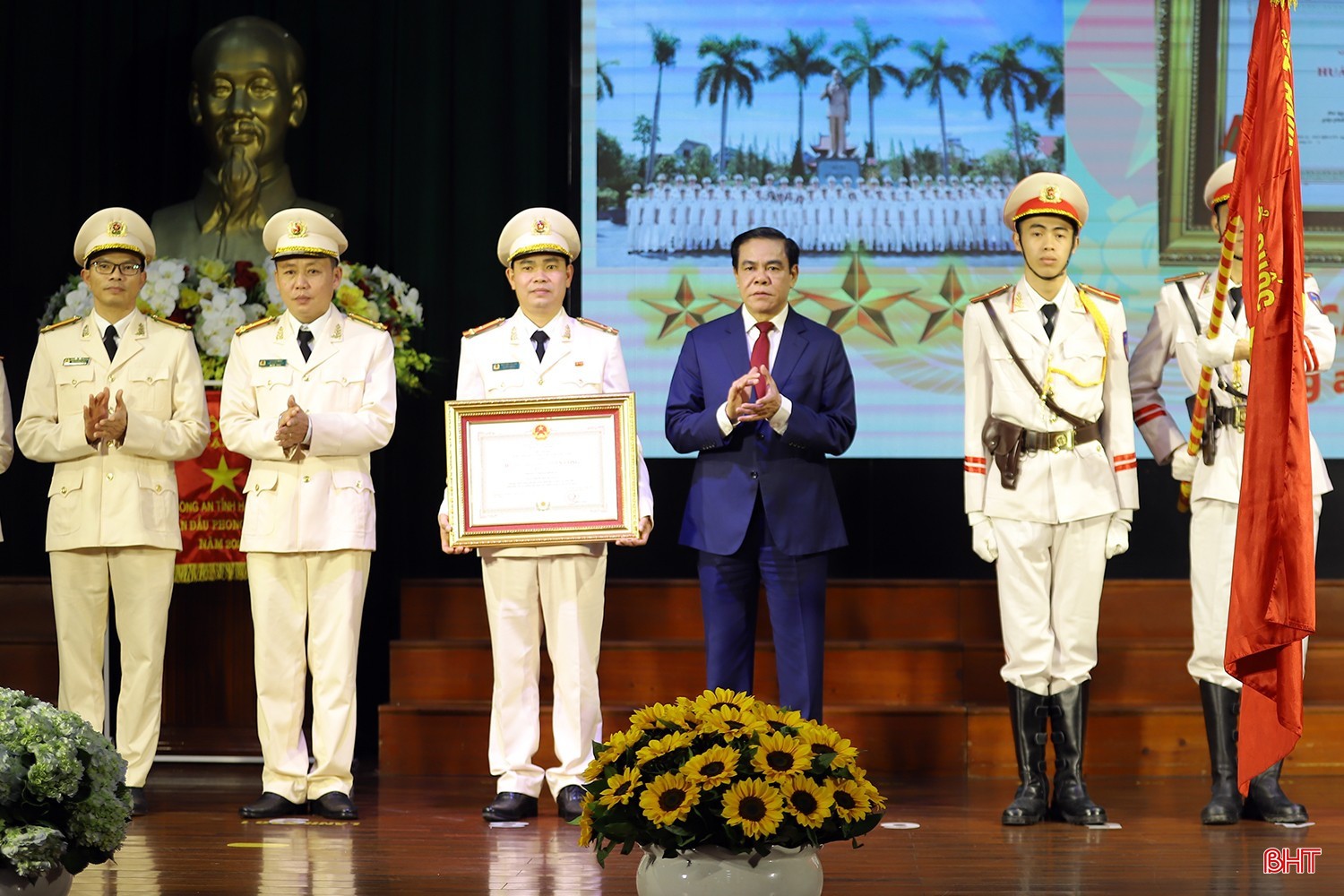cong-an-tinh-11.jpg