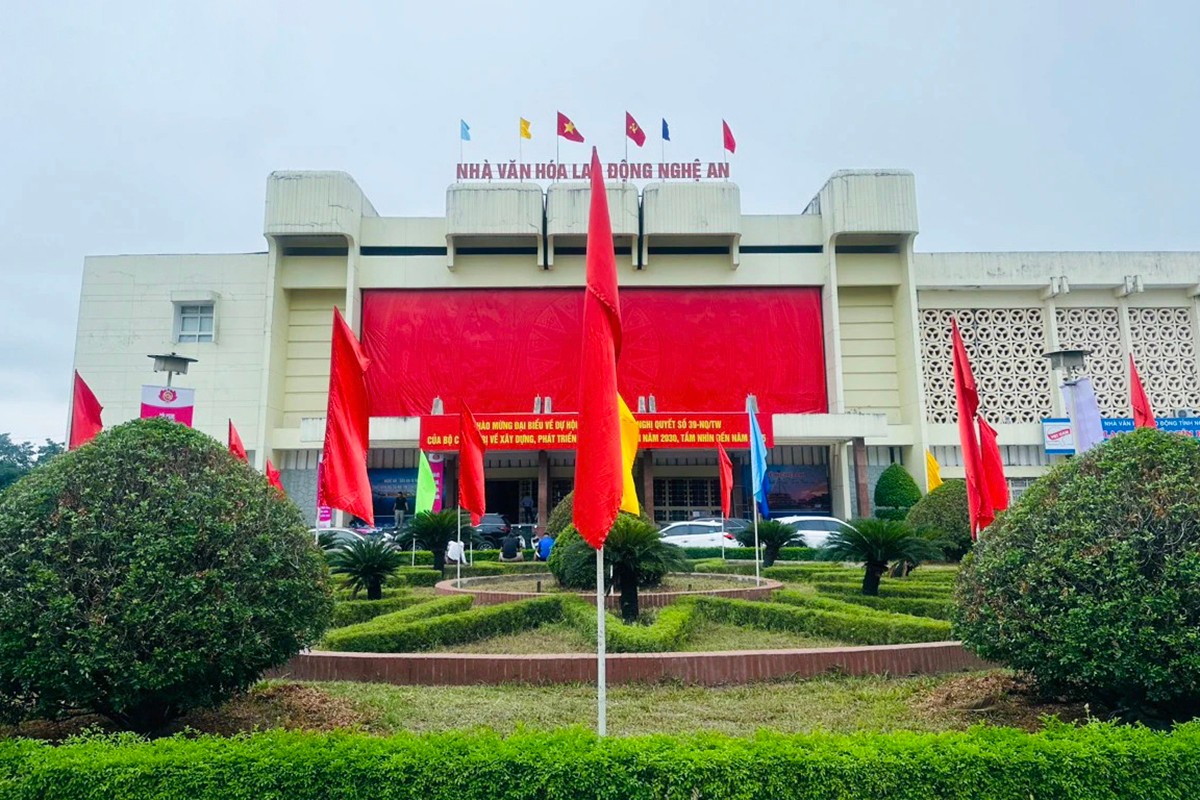 nha-van-hoa-lao-dong-nghe-tinh-tp-vinh.jpg
