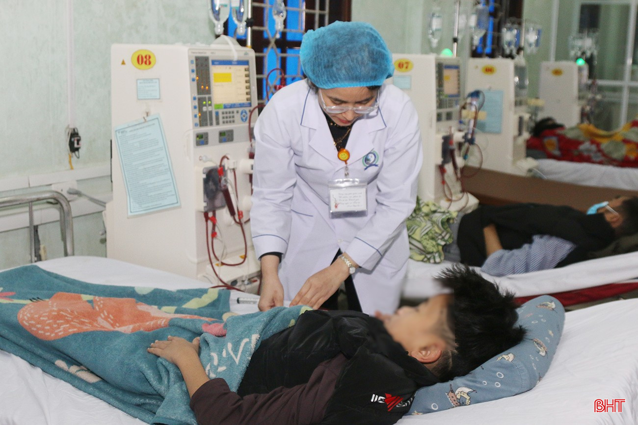 bqbht_br_he-thong-14-may-chay-than-tai-bvdk-tx-ky-anh-da-ho-tro-doi-ngu-y-bac-si-giam-tai-ap-luc-va-nguoi-benh-giam-ganh-nang-dieu-tri-giup-giam-tai-o-benh-vien-tuyen-tren1.jpg