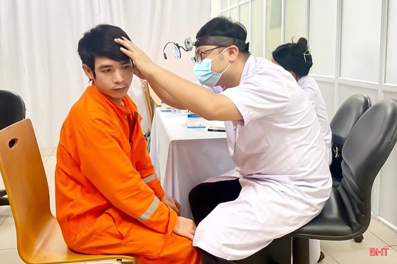bqbht_br_bvdk-tx-ky-anh-da-phoi-hop-ban-quan-ly-khu-kinh-te-cong-doan-cac-khu-kinh-te-tinh-va-cac-doanh-nghiep-nha-thau-tai-khu-kinh-te-to-chuc-kham-chua-benh-cho-luot-chuyen-gia-cong-nhan-lao-dong-anh-tu-lieu-1.jpg