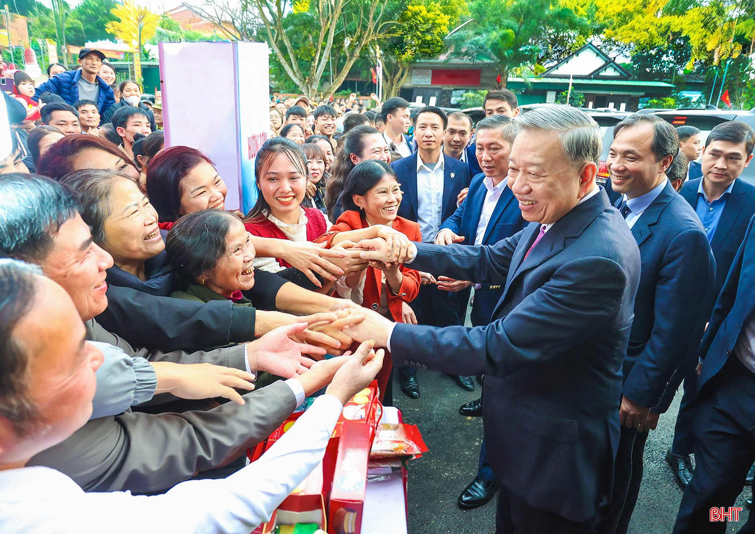 bqbht_br_anh-tbt-to-lam-mmm.jpg