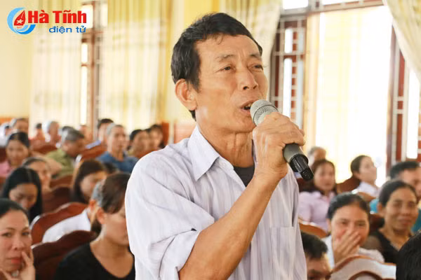 cu tri loc ha buc xuc truoc tinh trang cap mo vat lieu dat cay xang dau khong dung cho