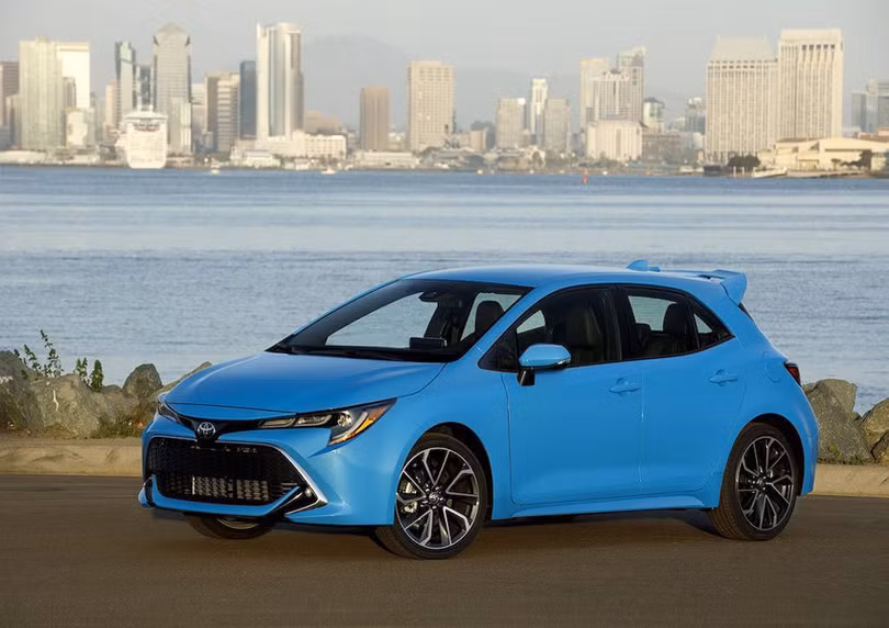 ngam toyota corolla 2019 doi thu cua honda civic va chevrolet cruze hatchback