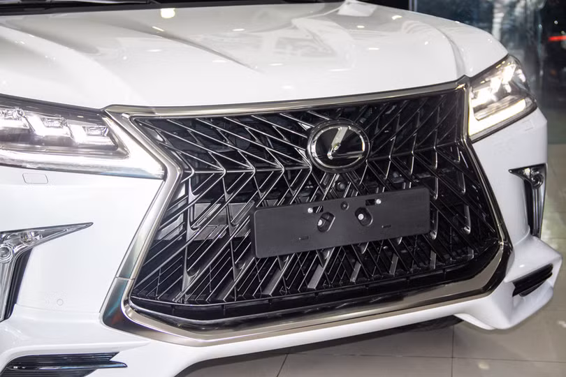 chi tiet lexus lx570 super sport gia gan 10 ty dong tai vn