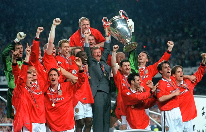 sir alex ferguson nhap vien khan cap do suc khoe suy kiet