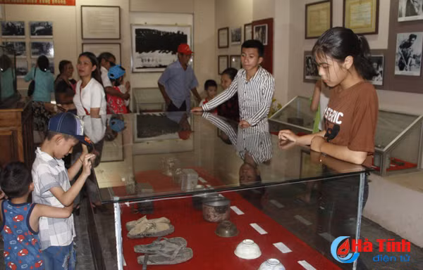 photo 3 ngay nghi le nga ba dong loc don hon 12 000 luot du khach