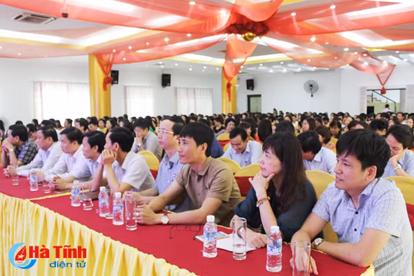 vinh danh 40 giao vien chu nhiem lop gioi cap tinh bac tieu hoc
