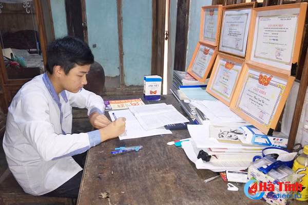 Nghị lực phi thường của cậu học trò mồ côi cả cha lẫn mẹ ảnh 7 Nghị lực phi thường của cậu học trò mồ côi cả cha lẫn mẹ