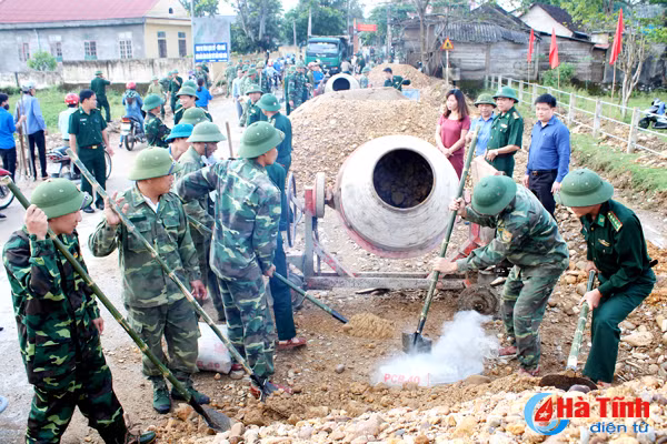 tuoi tre bien phong ha tinh thi dua xung kich quyet thang